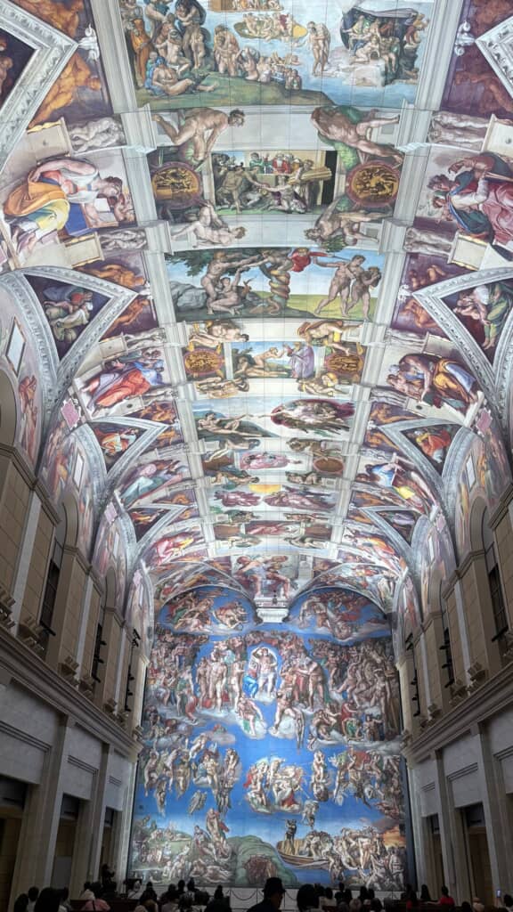 陶器で再現した『最後の審判』に圧倒される！