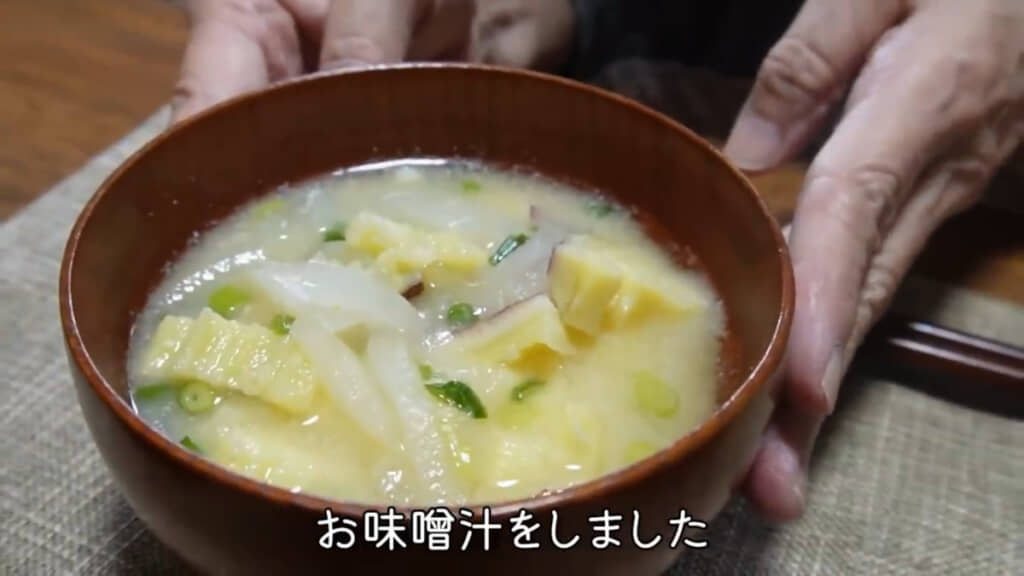 サツマイモのみそ汁
