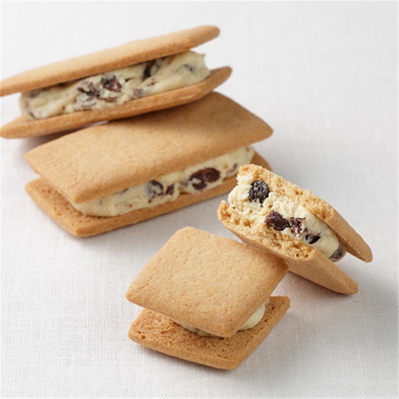 北海道の「マルセイバターサンド」（画像引用：六花亭オンラインショップ）