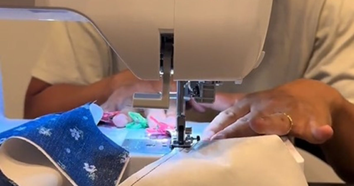 裁縫経験ゼロの夫→1歳娘に服を作ってみたら……　妻仰天“まさかの仕上がり”に「叫んじゃいました」「マジ？！」（1/2） | ハンドメイド ねとらぼ