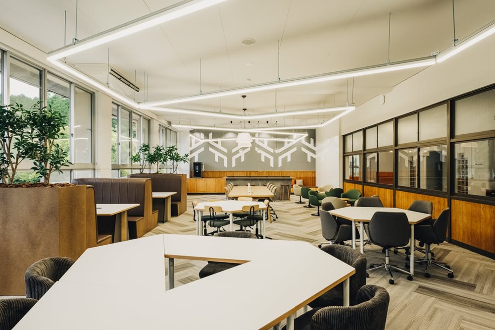 PC教室を元に作ったコワーキングスペース