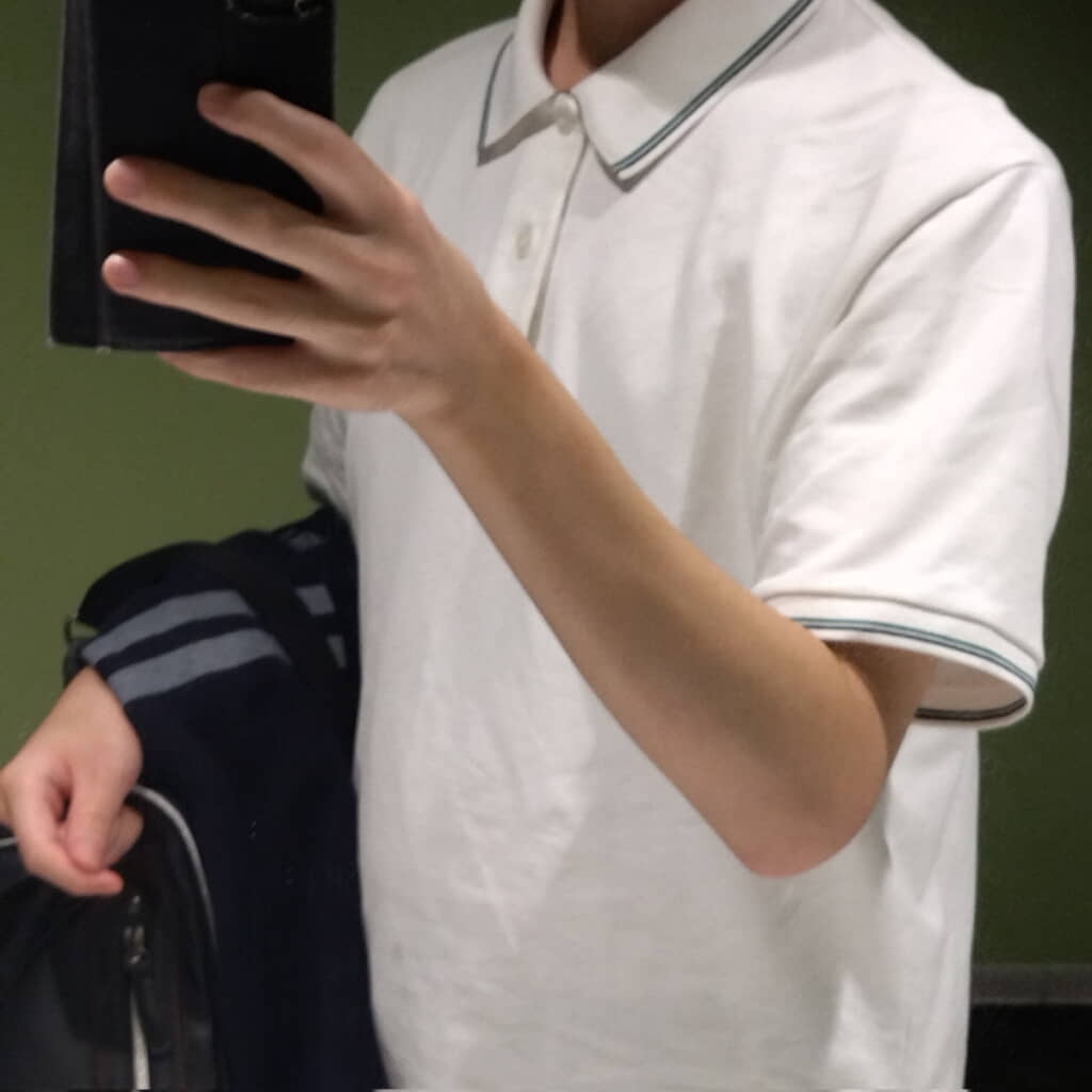 チェンソーマンの映画を見に行った服装が……
