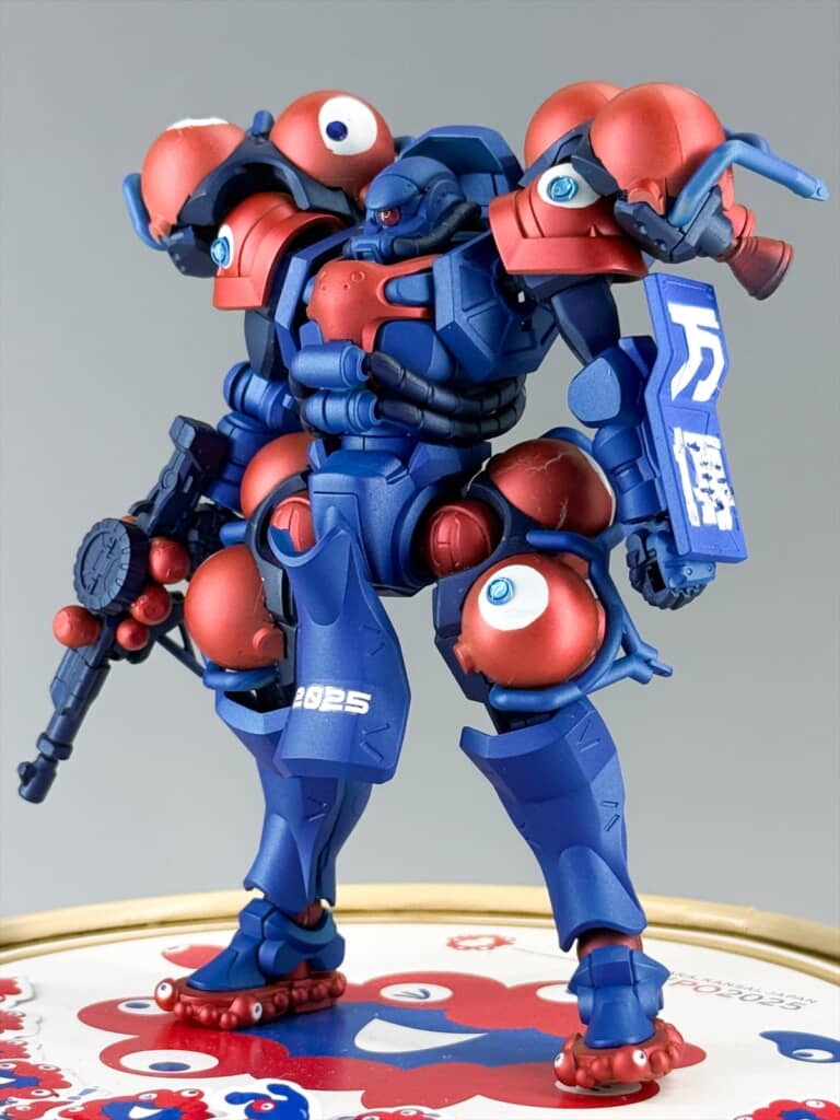万博仕様に改造した軍警ザクのガンプラ