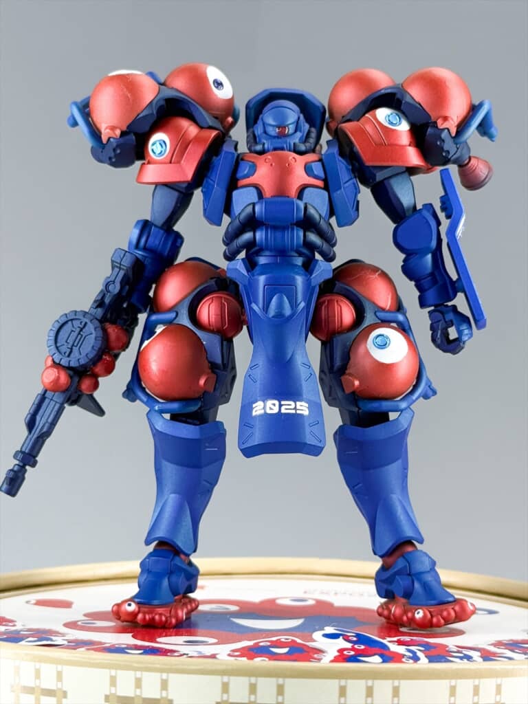 万博仕様に改造した軍警ザクのガンプラ