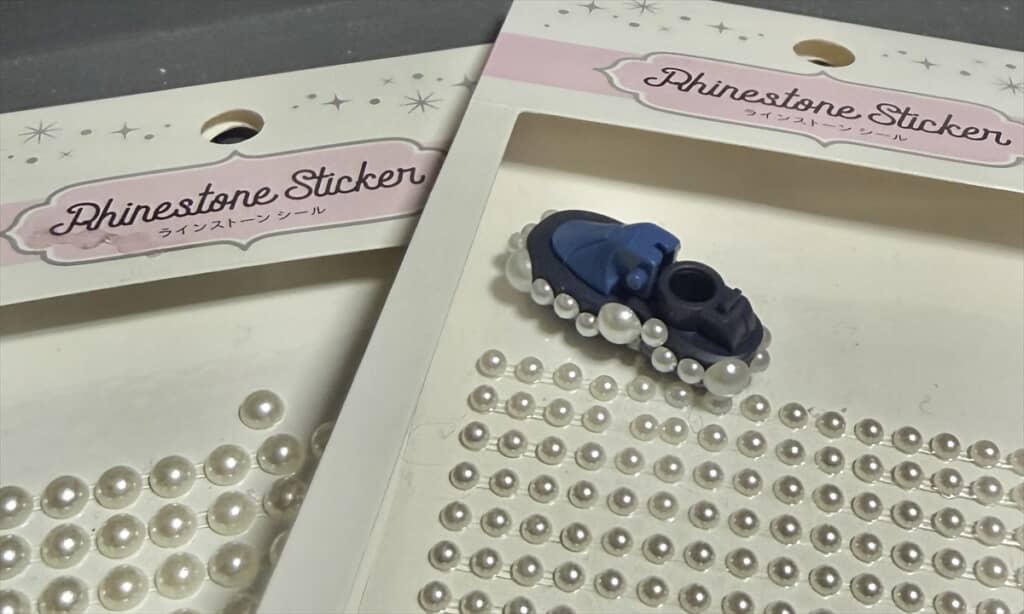 万博仕様に改造した軍警ザクのガンプラ