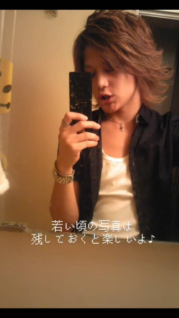 髪形がバッチリ決まっています