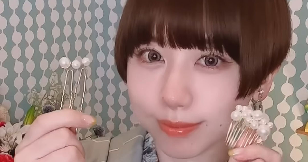 ショートヘアでも“絶対落ちない”ヘアコームの付け方が100万再生　「最高」「今度やってみます！」（1/3） | 女性 ねとらぼ