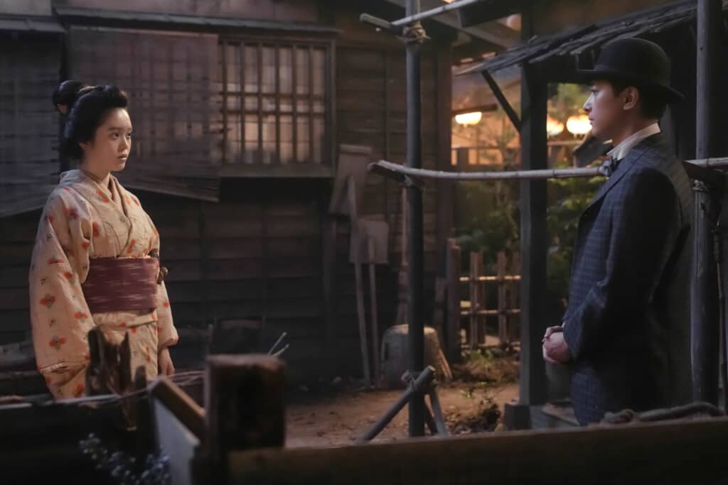 高石あかりと吉沢亮