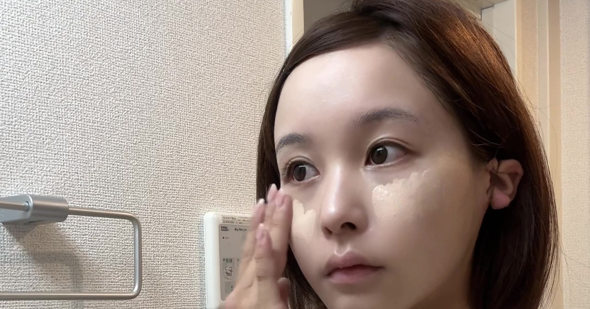 大好きなディズニーキャラの仮装でばっちりメイクをきめて会いにいったら……　“本物より本物”な光景に「横顔が2次元すぎる」（1/3） | ディズニー ねとらぼ