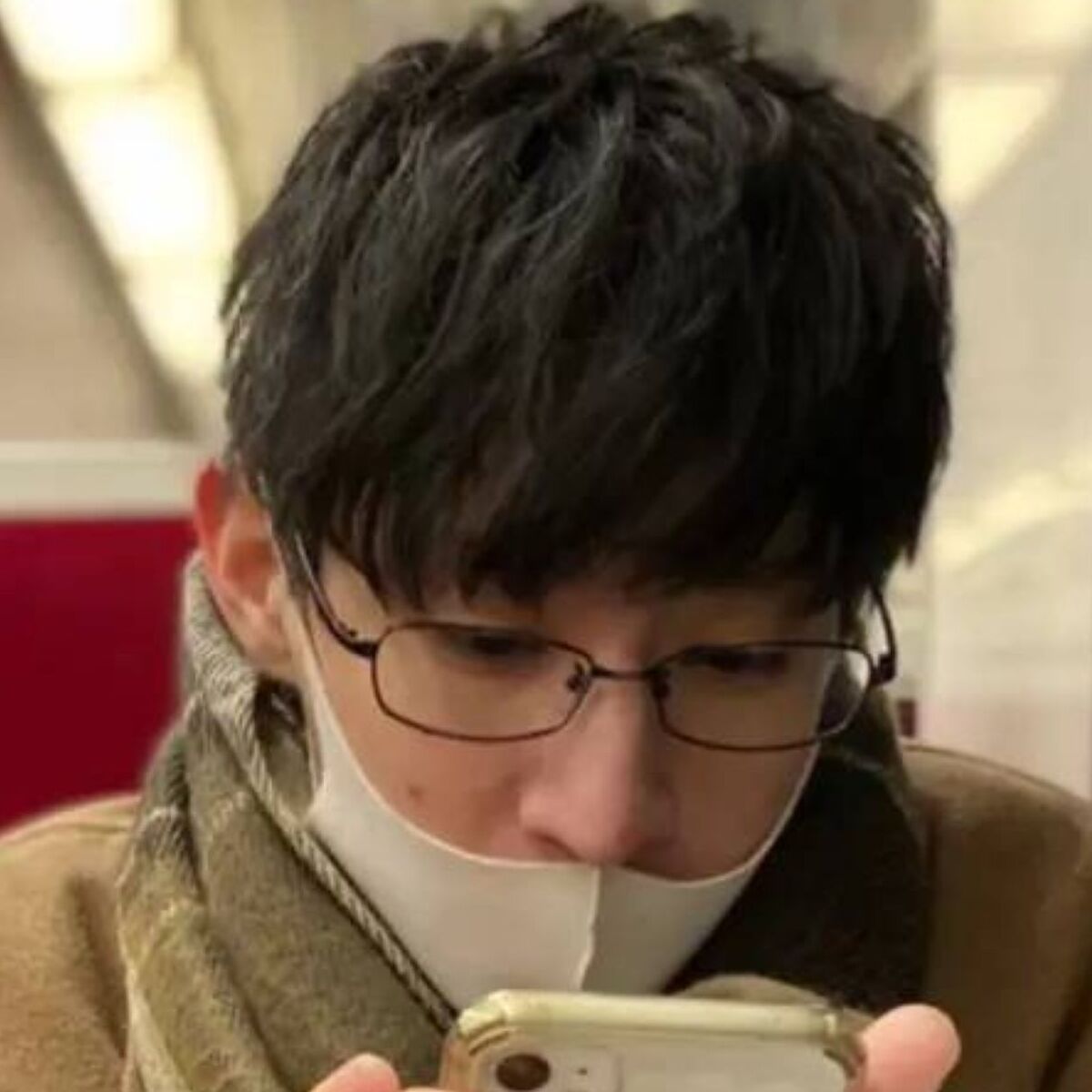 家賃2万8000円で暮らす20歳学生→美容に目覚め、9年後……　現在の姿に「吉沢亮感じる」「こんな違うんや」 | ライフスタイル ねとらぼ