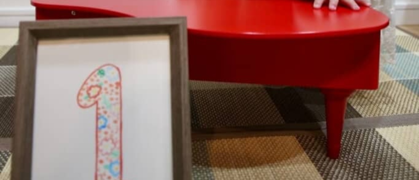 1070グラムで生まれた赤ちゃん、1年後に……父「こうなりました」　まさかの姿に「おめでとうございます」「ご家族も素晴らしいですね」（1/3） | 育児 ねとらぼ