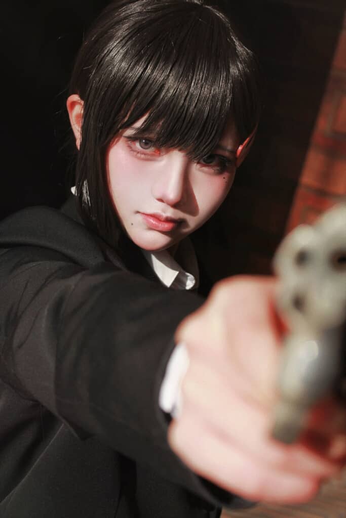 『チェンソーマン』東山コベニのコスプレ