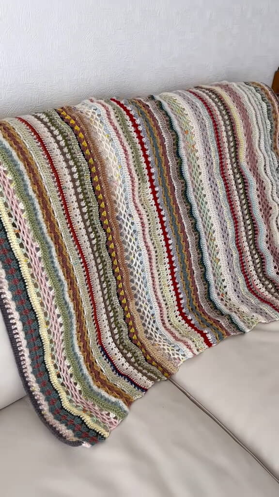 ソファにかけてもすてき