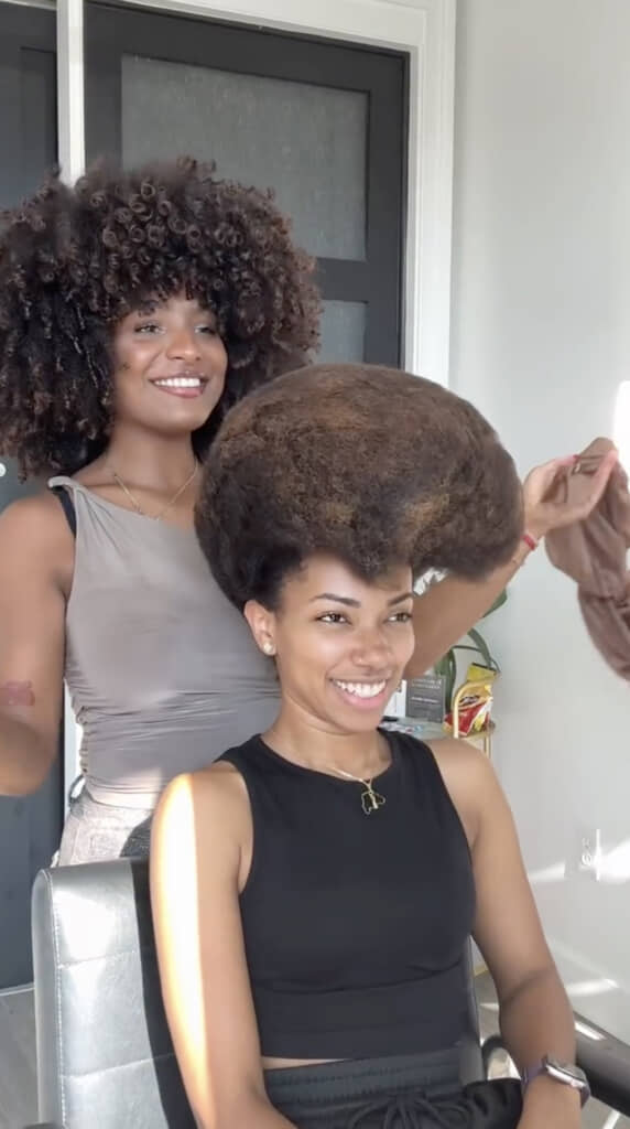 髪が塊状に……！