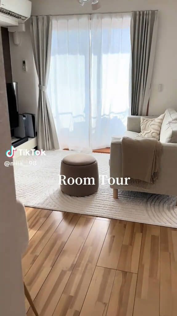 リビングはモダン