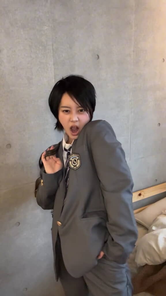 さまざまなポーズで撮影