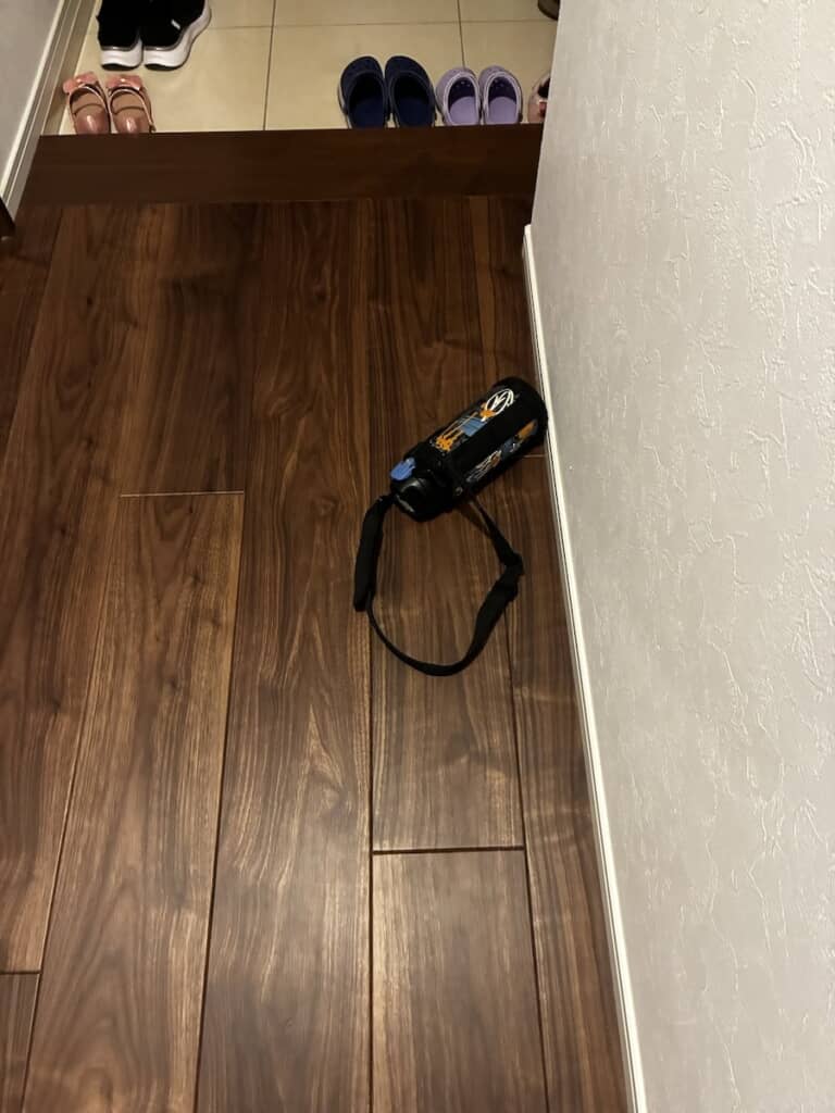 置き去りにされた水筒