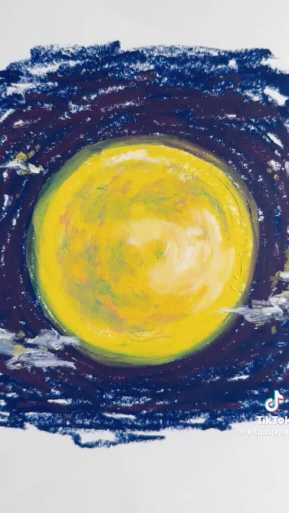 月の描き方の違い