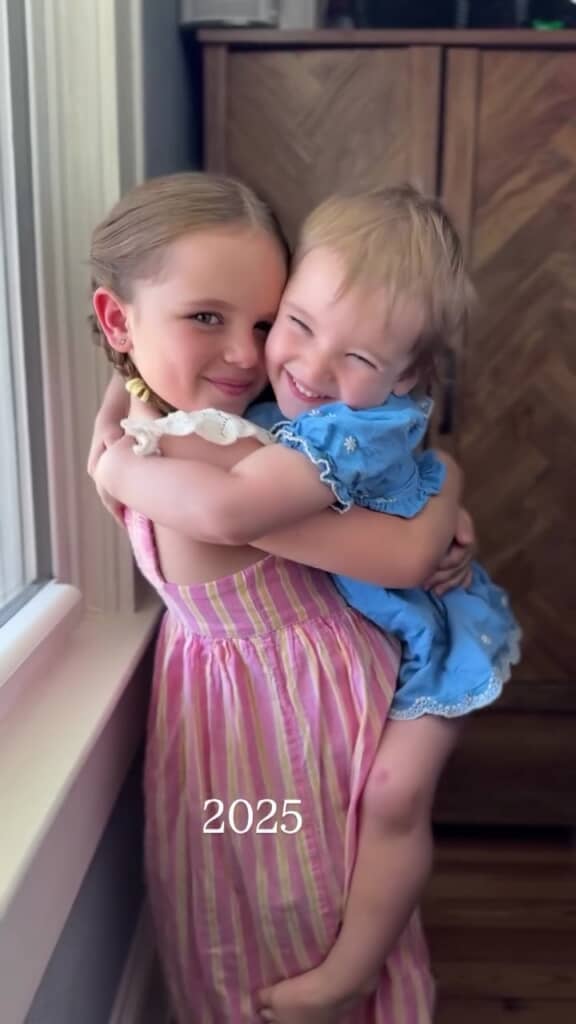 2025年に撮影された2人