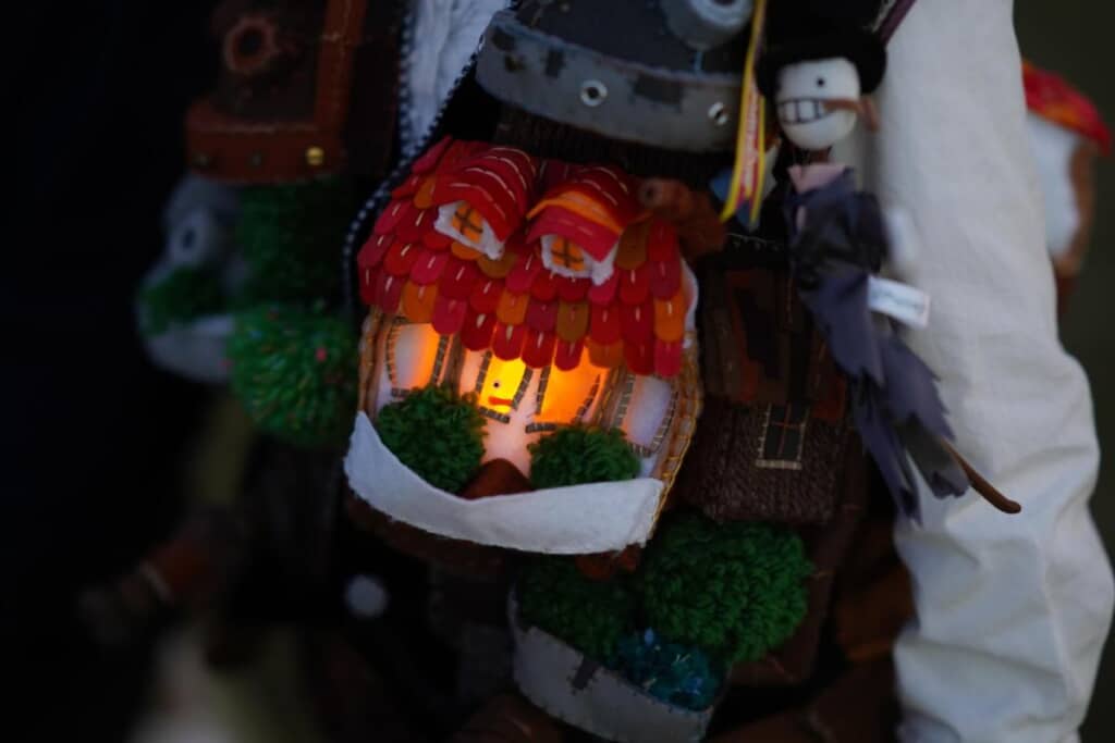 お家の中が光る仕掛けも！