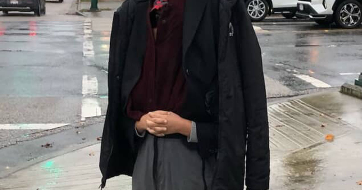 息子のコスプレ登校日→ママが作ったのは……　道行く人に絶賛された“衝撃の姿”に「どうなってんのこれ!!」「本気でビビります」（1/2） | 育児 ねとらぼ