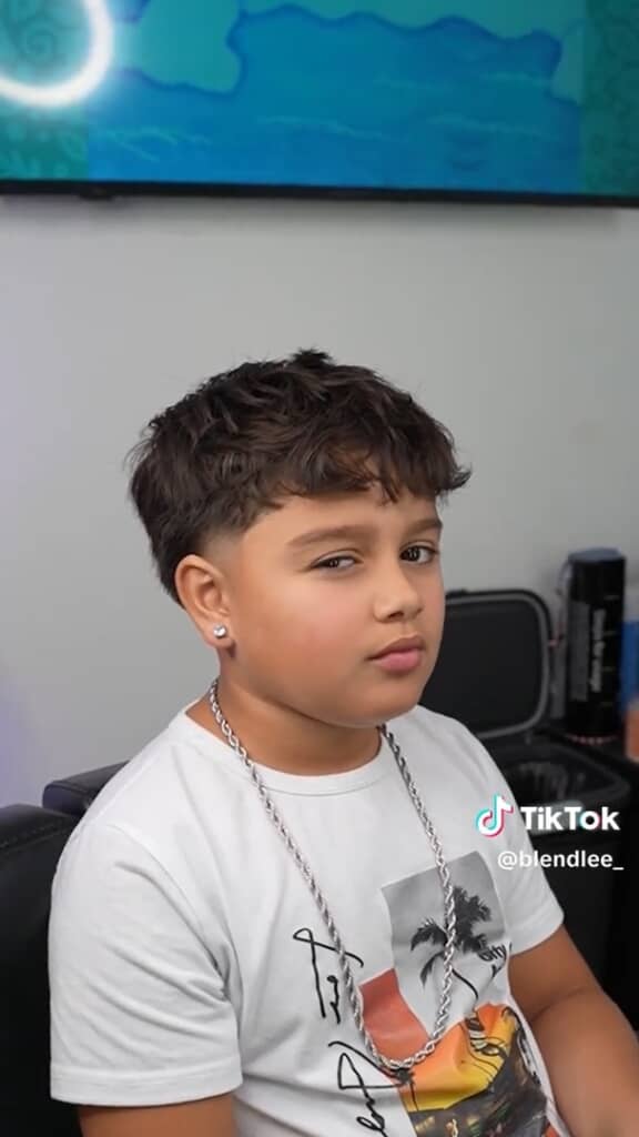 （4/4）ヘアカット完了！　髪形もですが表情も自信がついたのか、すごく変わりました！