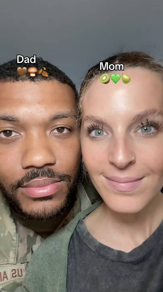 ママは明るいグリーンの瞳をしています