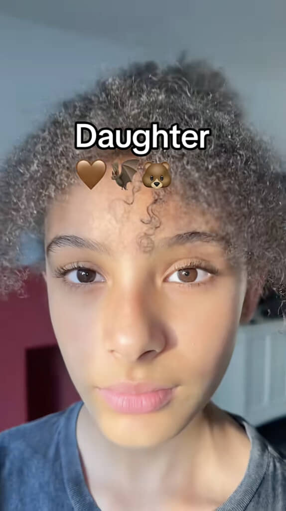 ブラウンの瞳の長女