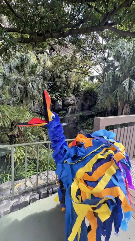 口をパクパクさせられます