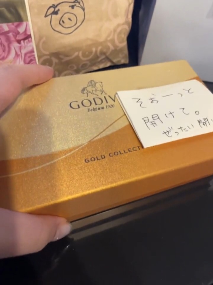 指示通り、そぉーっと開ける投稿者さん