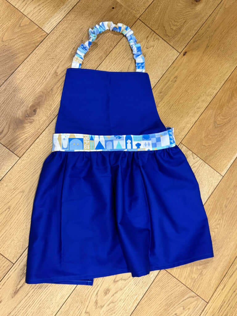 色鮮やかなエプロンが完成
