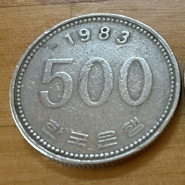 単体で見れば違いが分かりますが、ぱっと見では気付かないかも