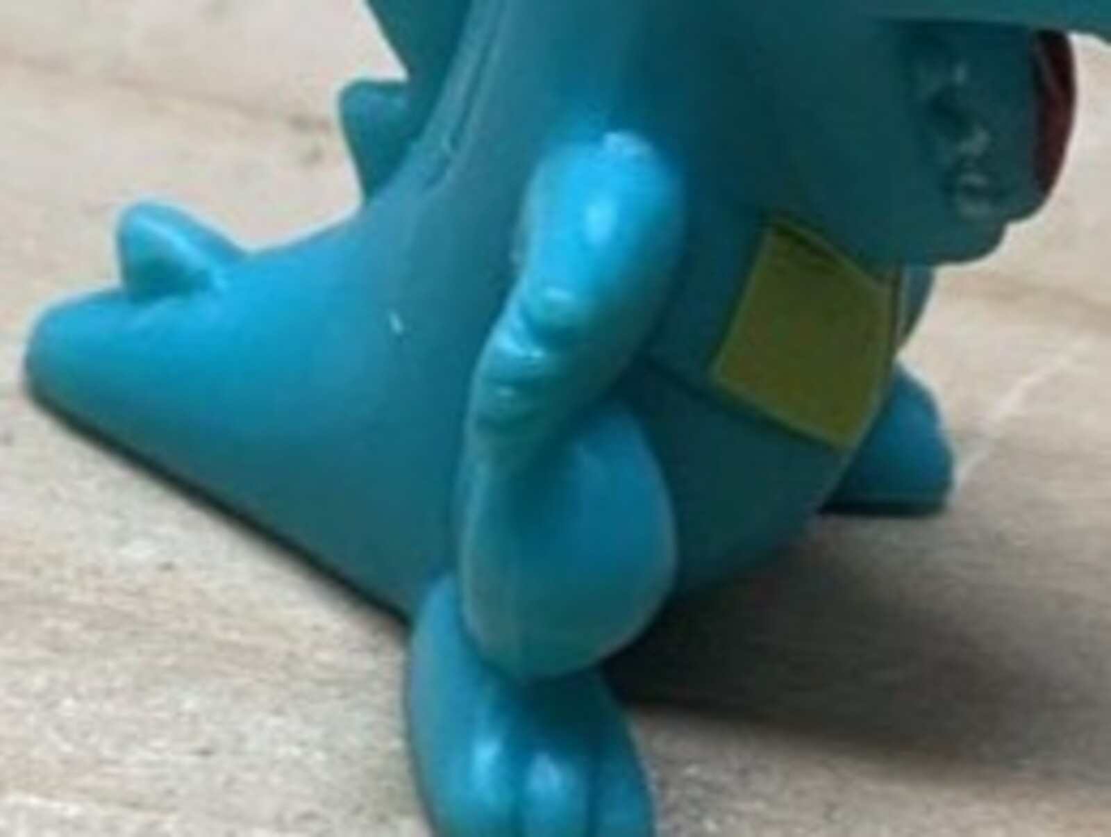 昔UFOキャッチャーで取ったポケモン「ワニノコ」→顔をよく見ると 