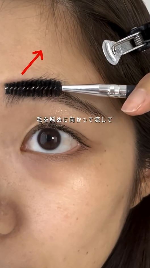 スクリューブラシで押さえて上をカット