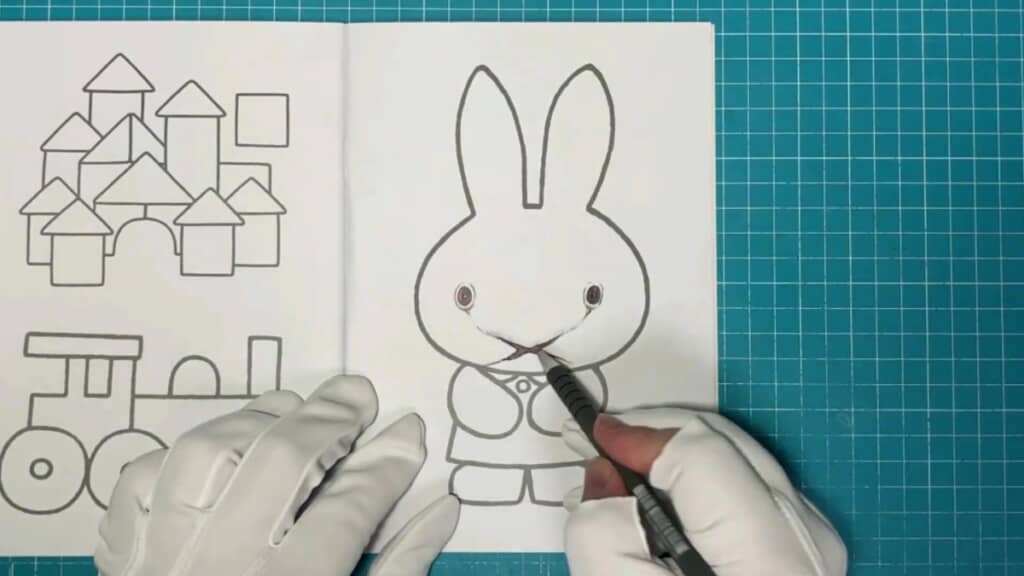 バッテンの口が異様に強調されたミッフィー