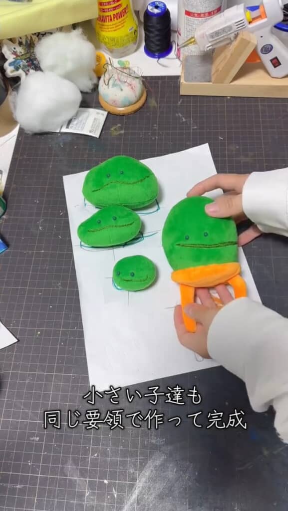 友達の子どもが描いた絵をぬいぐるみ化