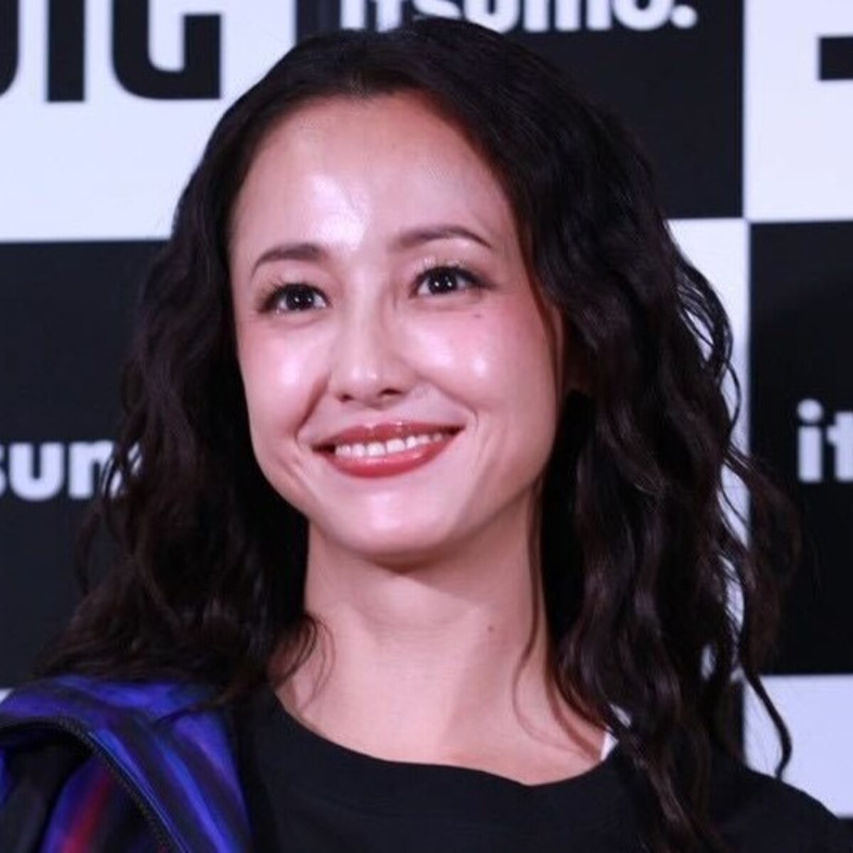 全然話入ってこない」 沢尻エリカが久々に映像出演→“衝撃的な服装”に