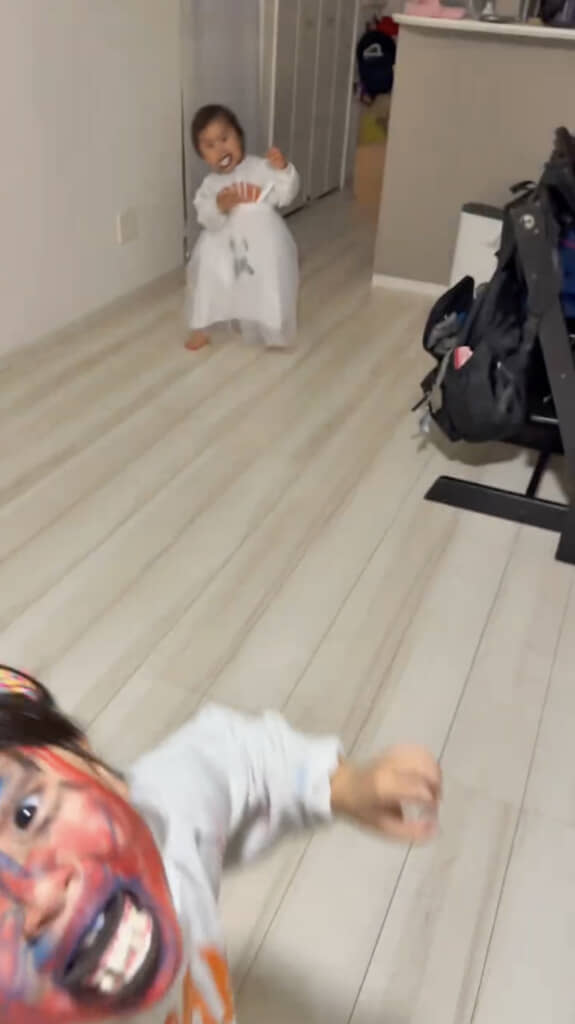 次女ちゃんはキュートなオバケの仮装です