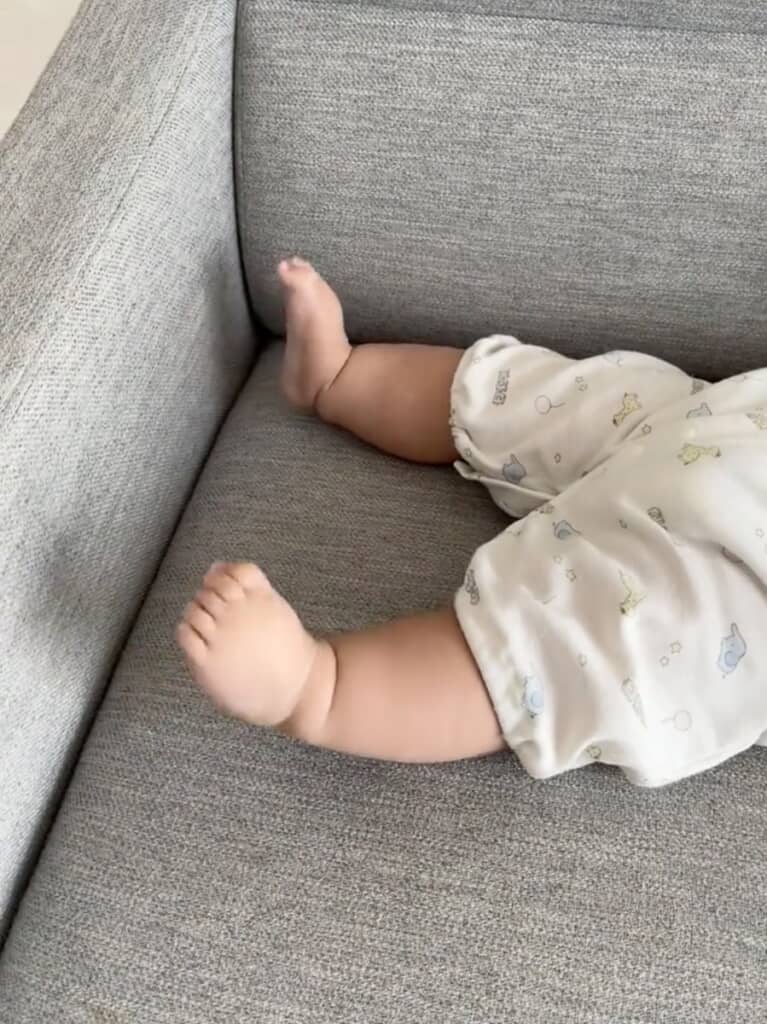 見事に動きがシンクロしています