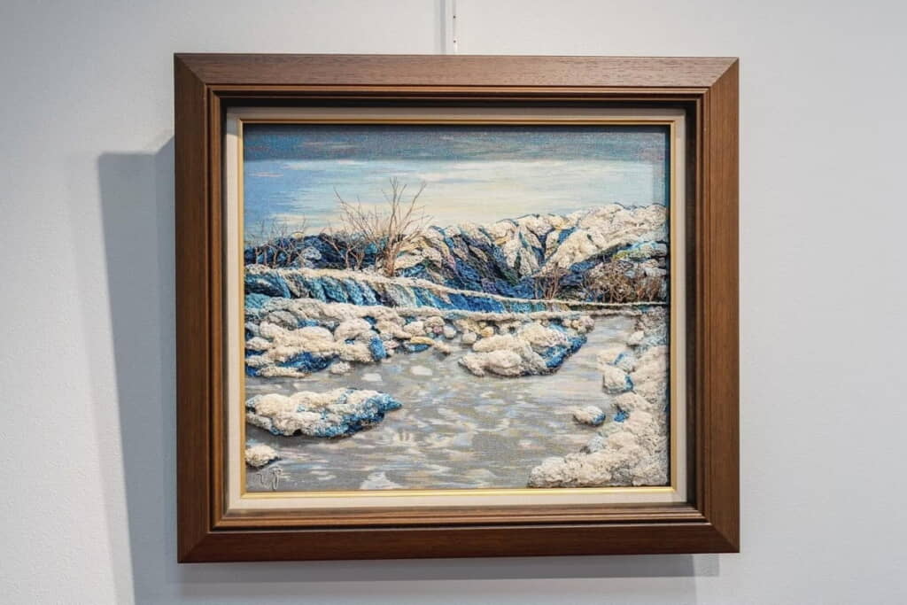 雪の冷たさが伝わってくるよう……