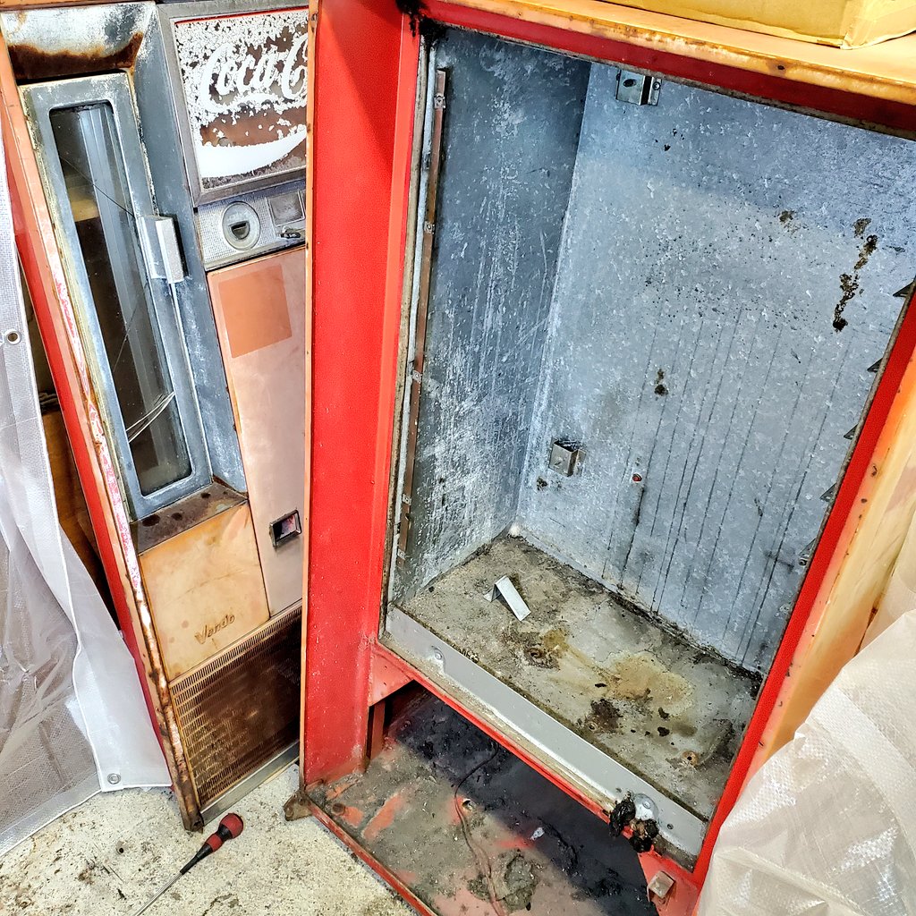 修理中の風景。まだまだ働けそう？