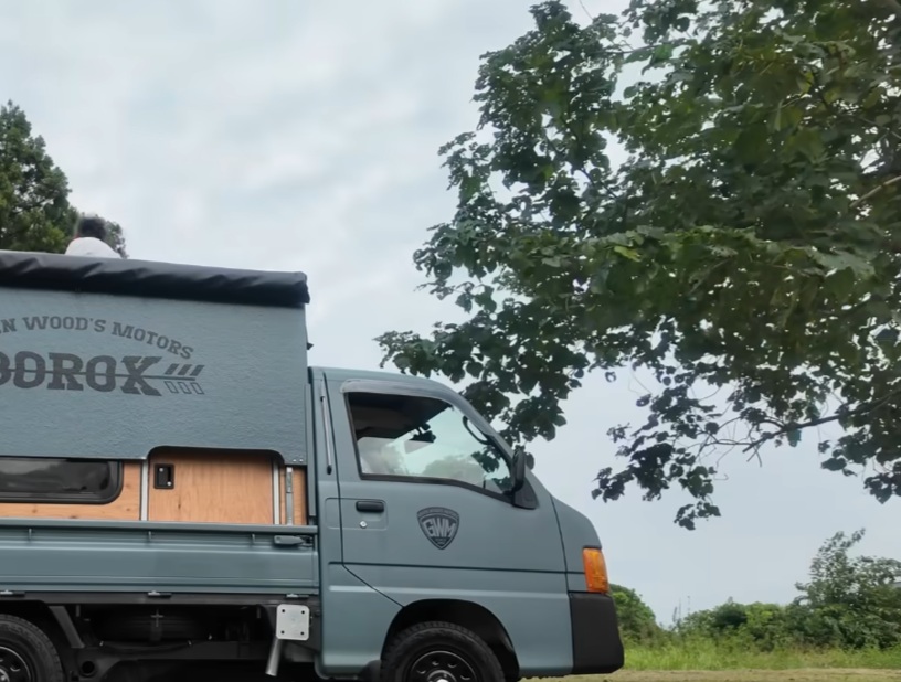 ログハウス職人が軽トラ荷台に秘密基地を作ると……　信じられない中身に「やばっ！」「今までになかった発想」（1/3） | リフォーム・リノベーション・DIY ねとらぼ