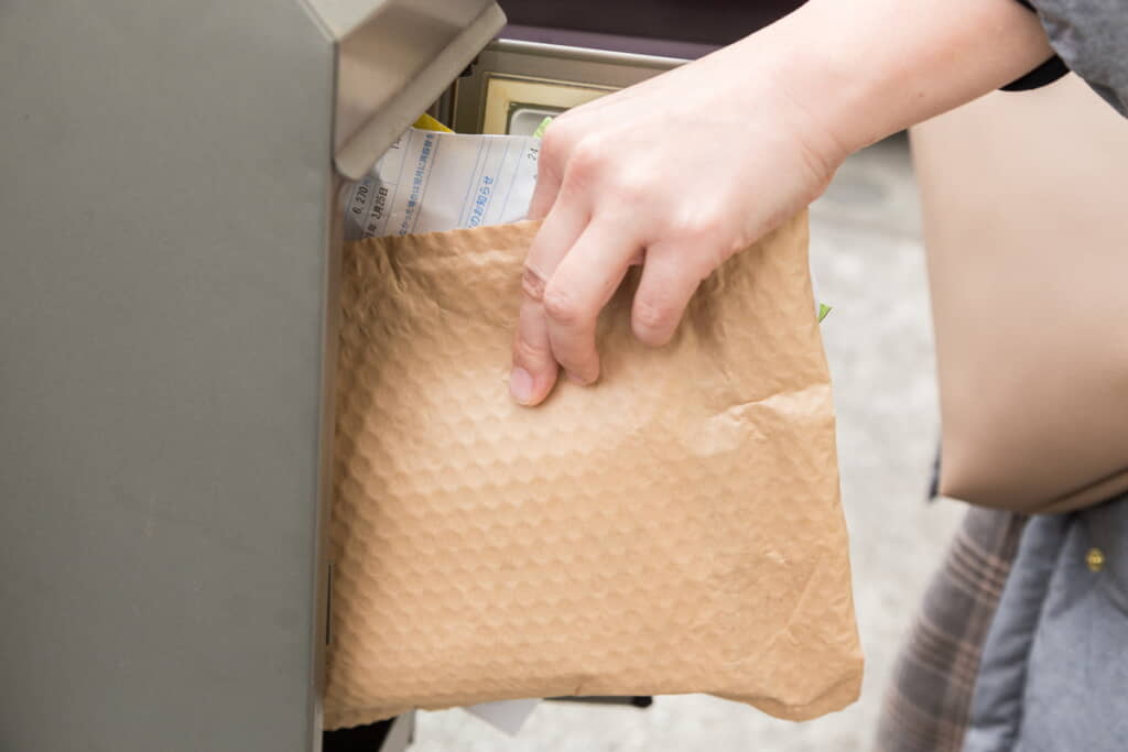 メルカリで届いたものは……（出典：PIXTA）