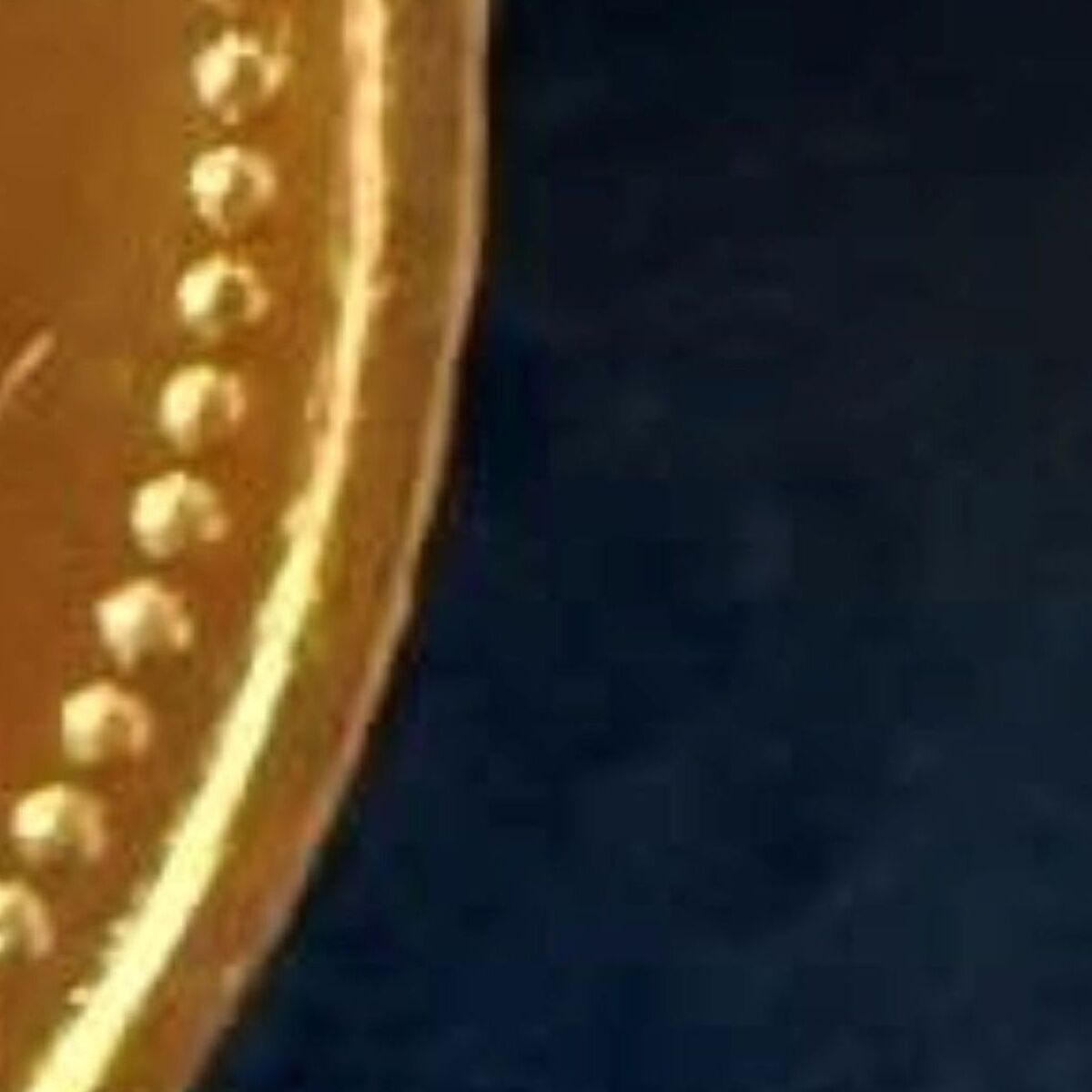 スーパーの自動精算機から出てきた"おつり"→よく見ると1枚だけ……　「お宝ですね！」「夢があるなぁ」 | おかね ねとらぼ