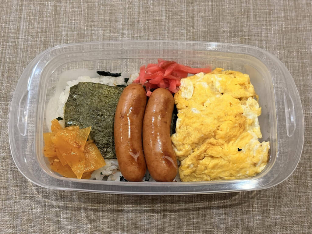 定番おかずがそろったお弁当