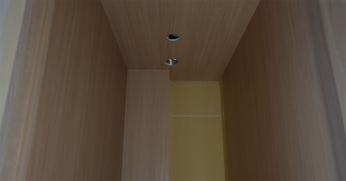 とっても狭くなってしまったトイレ→あれこれ工夫したら“まさかの上質空間”に　「すごく素敵！」「高級感があります」（1/3） | リフォーム・リノベーション・DIY ねとらぼ