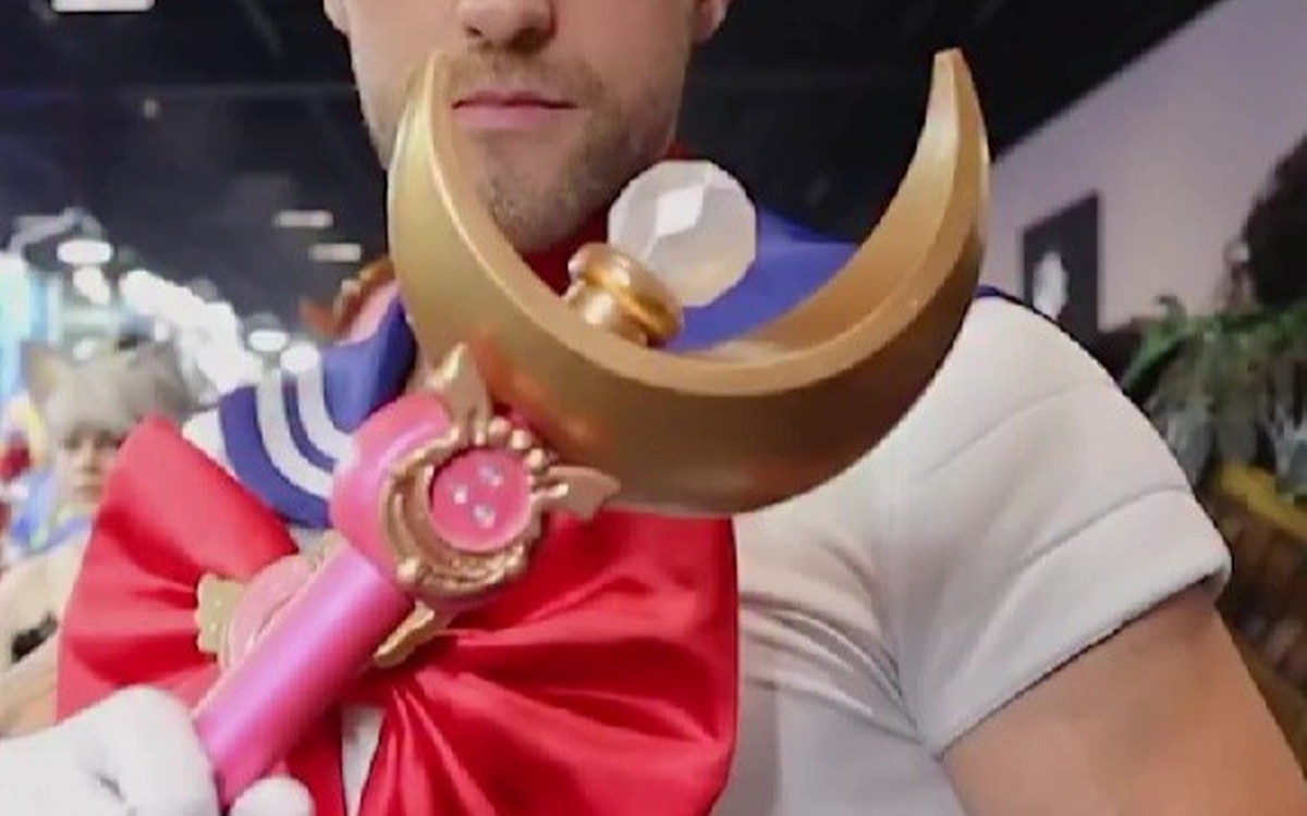 ゲームショーに集ったのは…… 衝撃の“セーラー戦士”が653万再生「思考