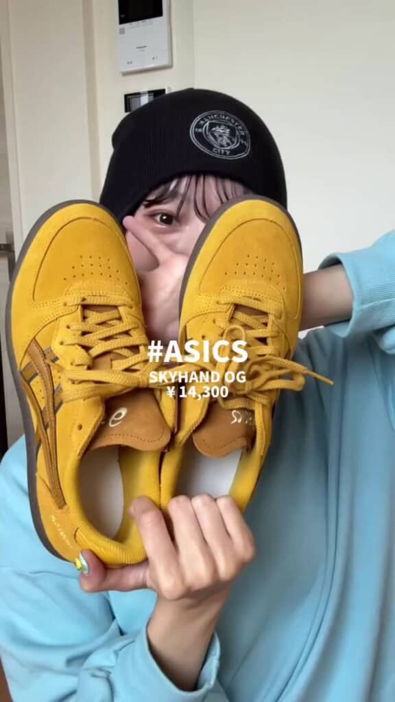 asicsの「SKYHAND OG」