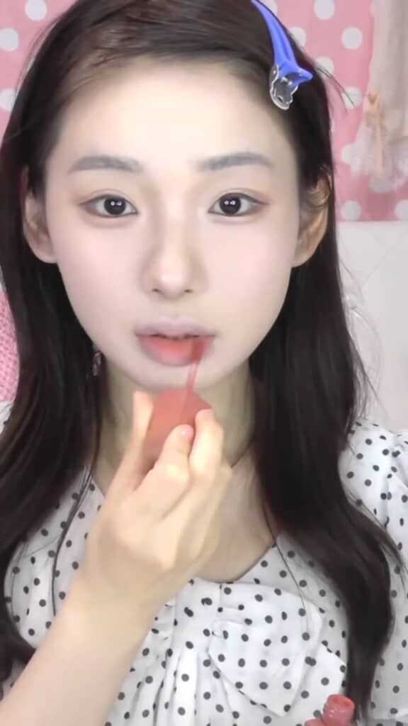 最後にリップメイク