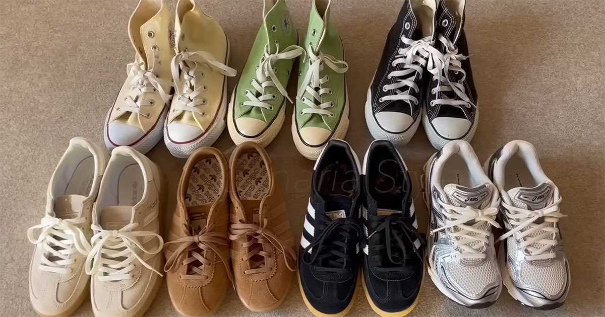50代女性の“スニーカー7足コーデ”がすごい！　雰囲気が変わる大人カジュアルな装いに「本当に素敵」「マネしたくなりました」（1/3） | 女性 ねとらぼ